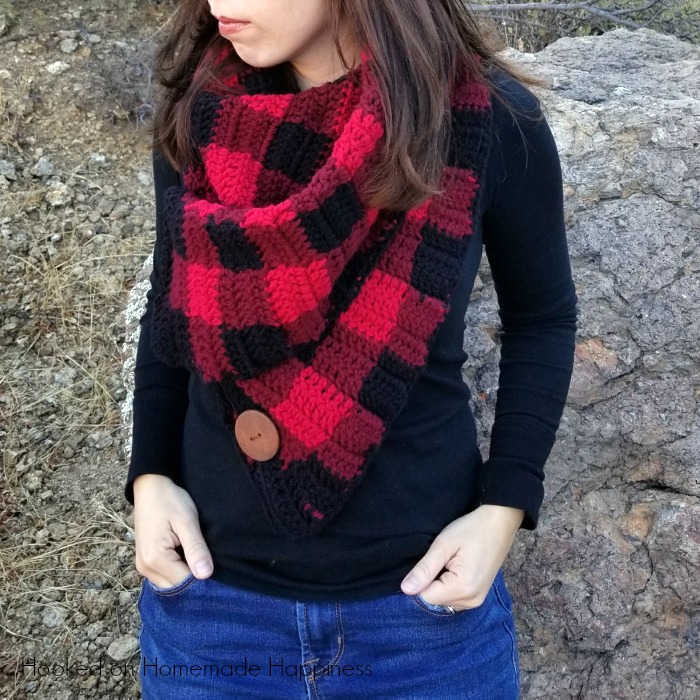 Buffalo Check Cowl Crochet Pattern Hooked on Homemade Happiness