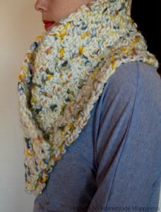 Chunky Buttoned Cowl Crochet Pattern - This Chunky Buttoned Cowl Crochet Pattern is big, bulky, and fabulous! I used this awesome yarn from Yarn Bee for this cowl and it created a beautiful texture.