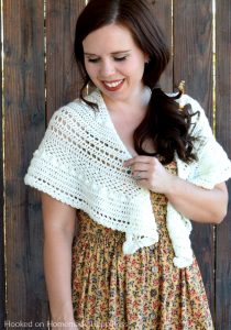 Al Fresco Shawl Crochet Pattern - Hooked on Homemade Happiness