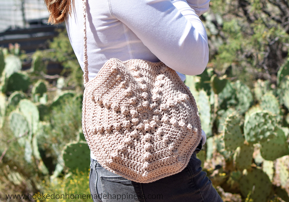 How To Crochet A Summer Circle Bag – Free Crochet Pattern | Crochet bag  pattern, Crochet handbags patterns, Crochet market bag