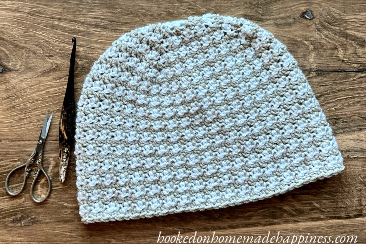 The Houndstooth Beanie Crochet Pattern is made by simply alternating double crochet and single crochet!