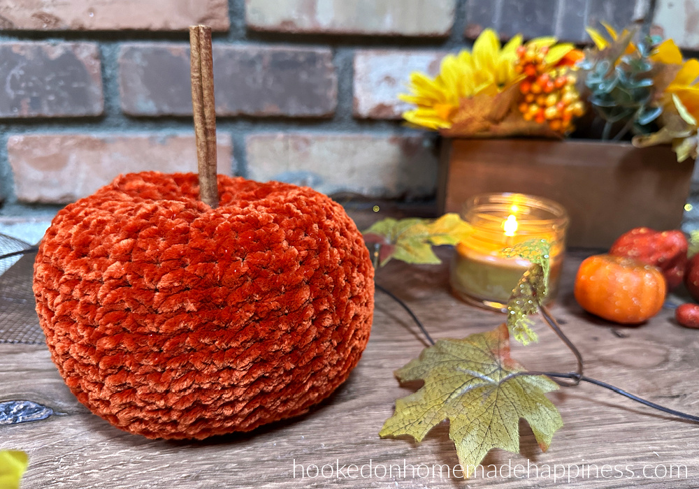 Easy Velvet Pumpkin Crochet Pattern